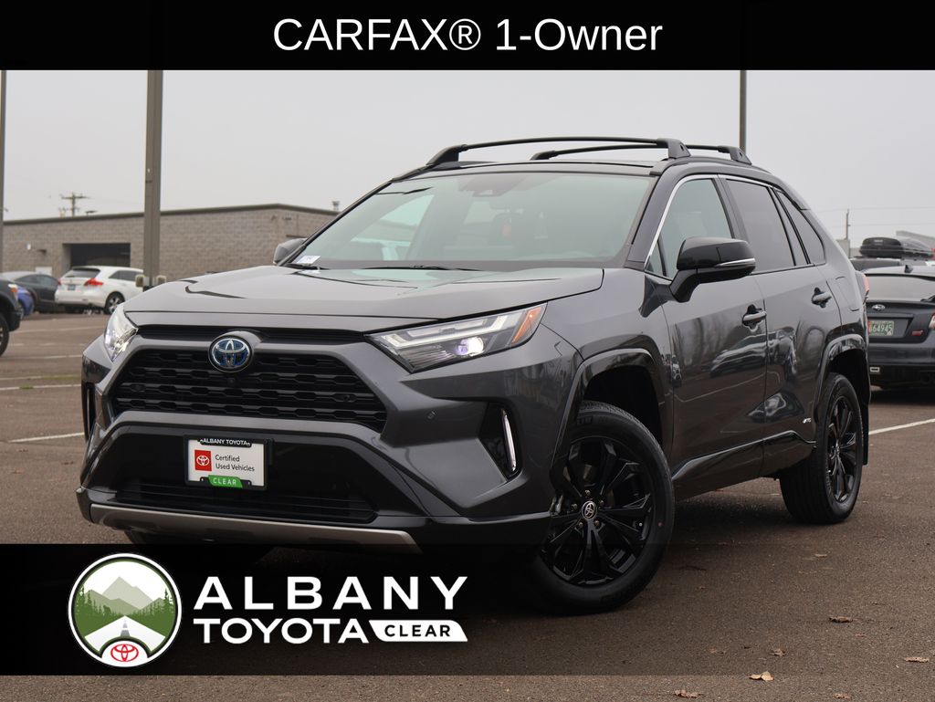 2024 Toyota RAV4 XSE's photo