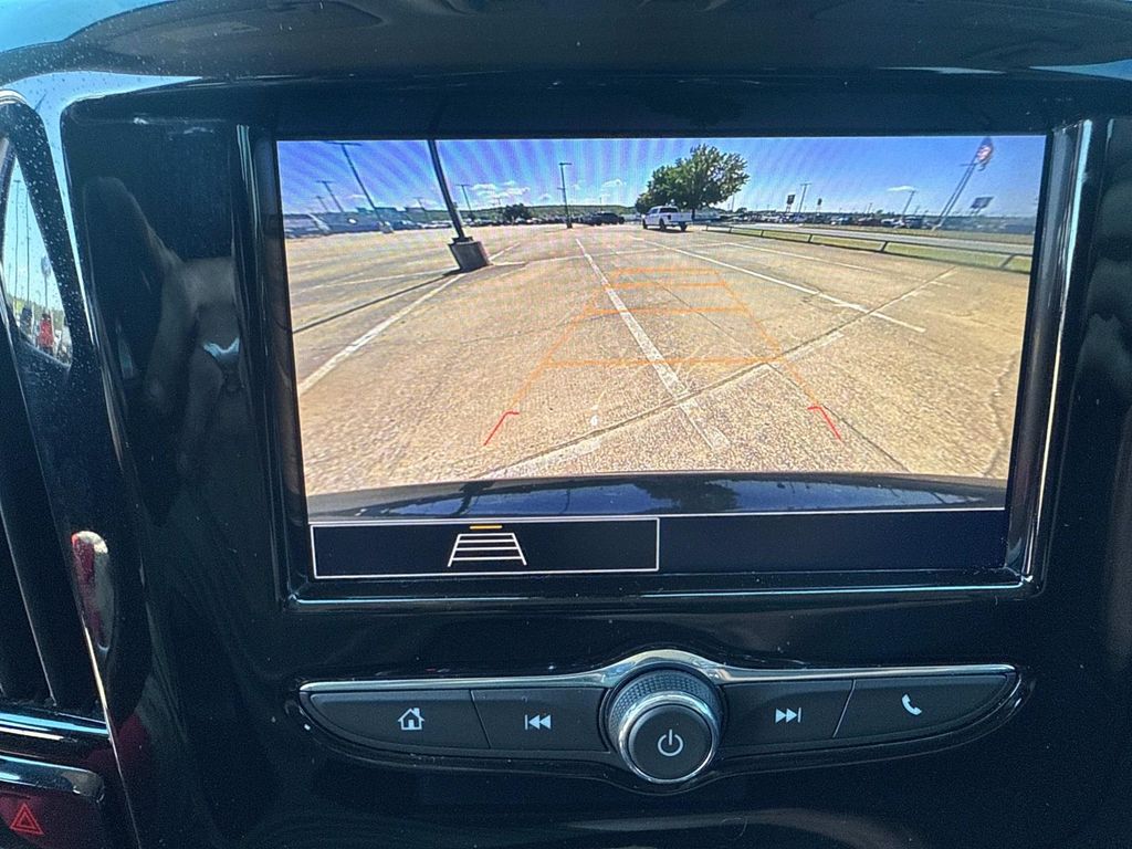 2020 Chevrolet Traverse LS photo 22
