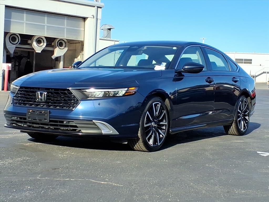 Used 2023 Honda Accord Hybrid Touring with VIN 1HGCY2F85PA062255 for sale in Kansas City