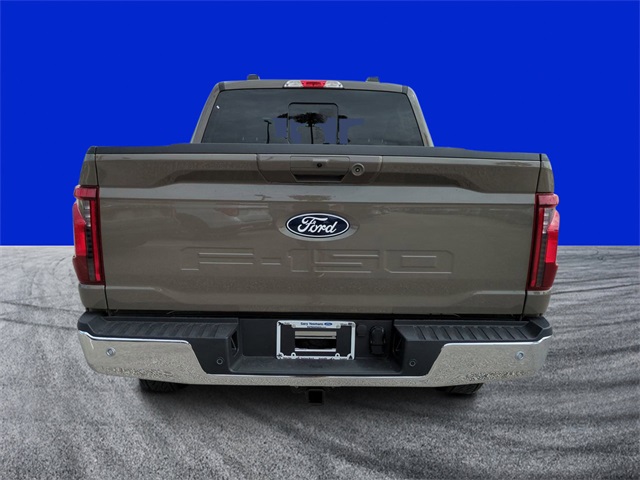 2025 Ford F-150 XLT photo 4