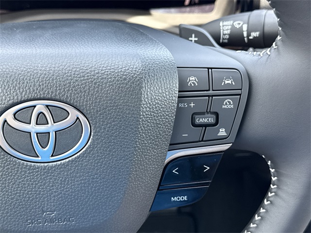 2025 Toyota Camry SE photo 19