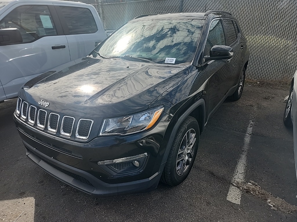 2020 Jeep Compass Latitude photo 2