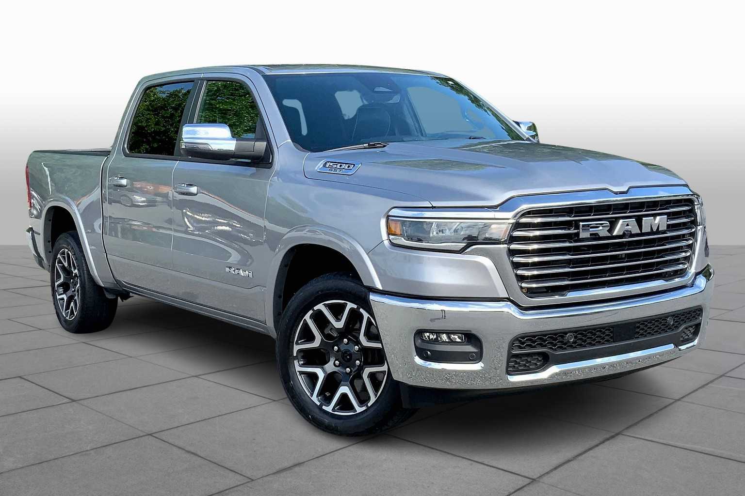 2025 Ram 1500 Laramie photo 2