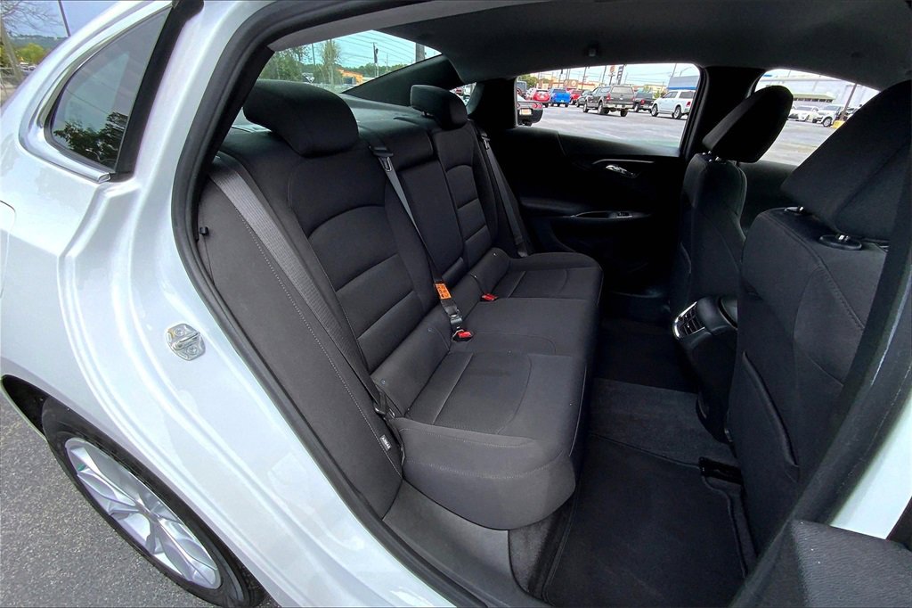 2022 Chevrolet Malibu 1LT photo 24