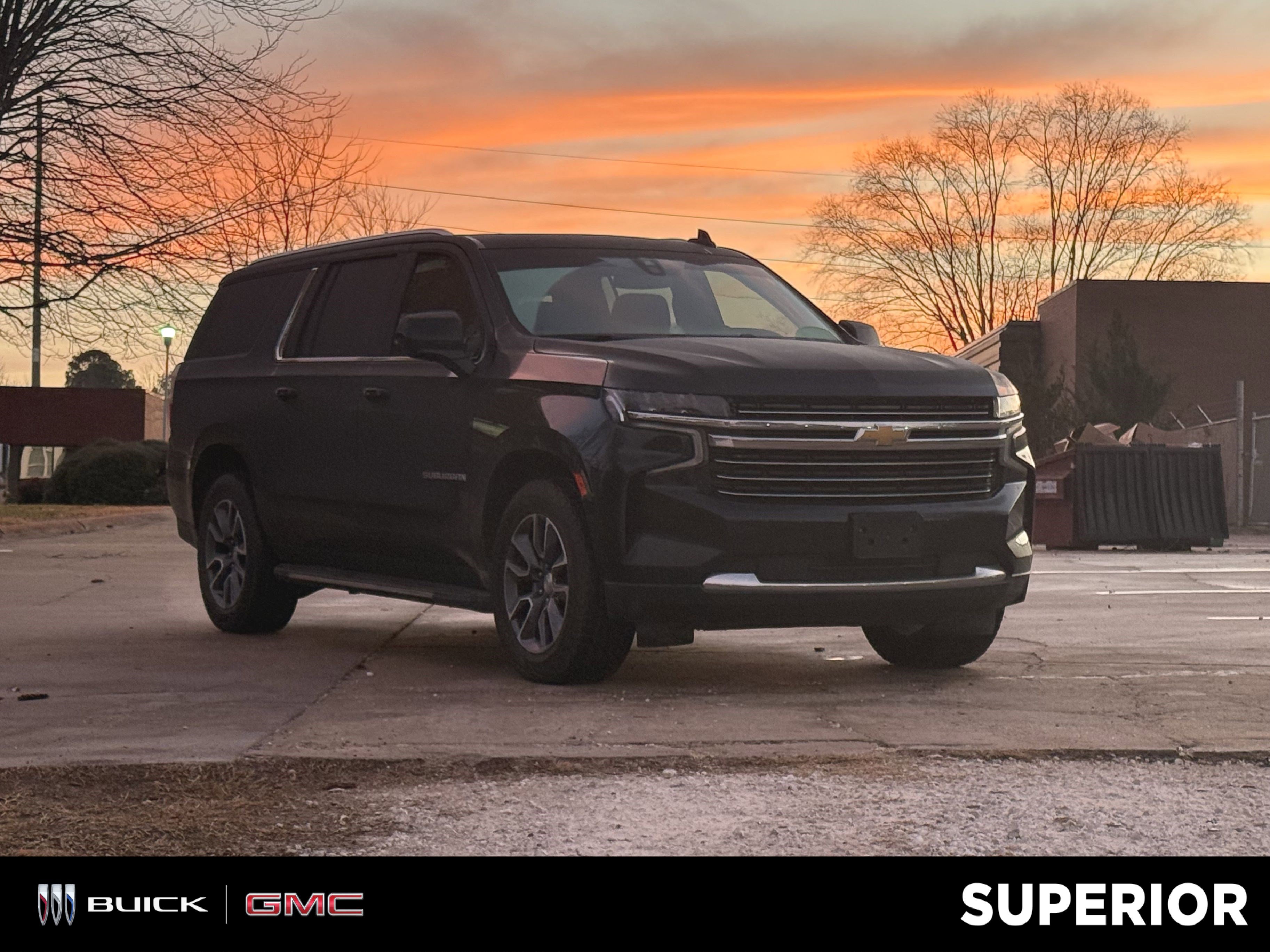 2021 Chevrolet Suburban LT's photo