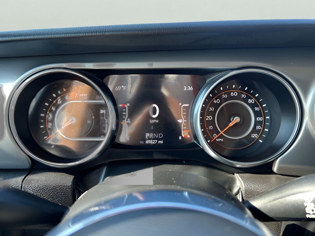 2022 Jeep Wrangler Unlimited Sahara photo 15