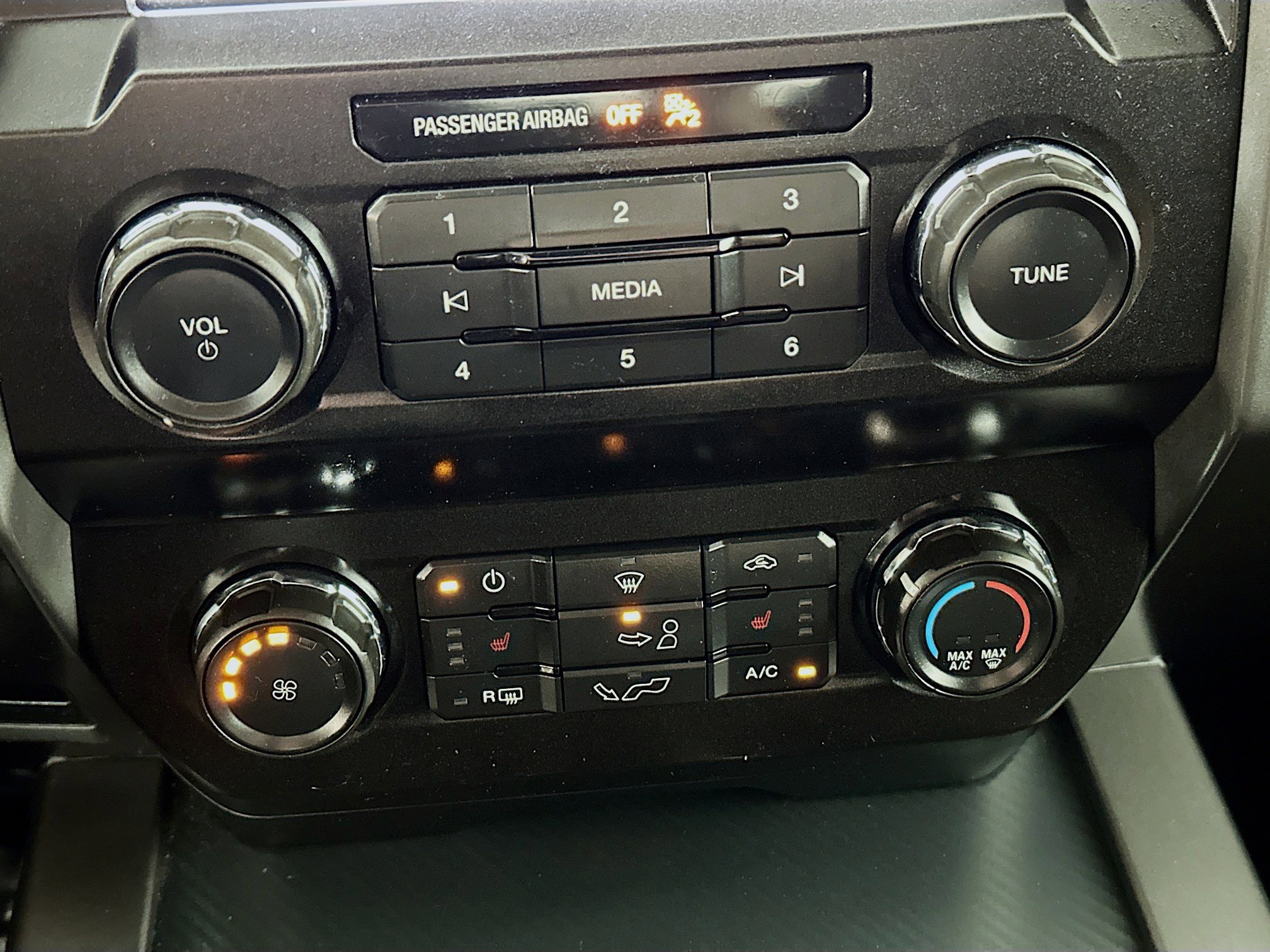 2019 Ford F-150 XLT photo 15