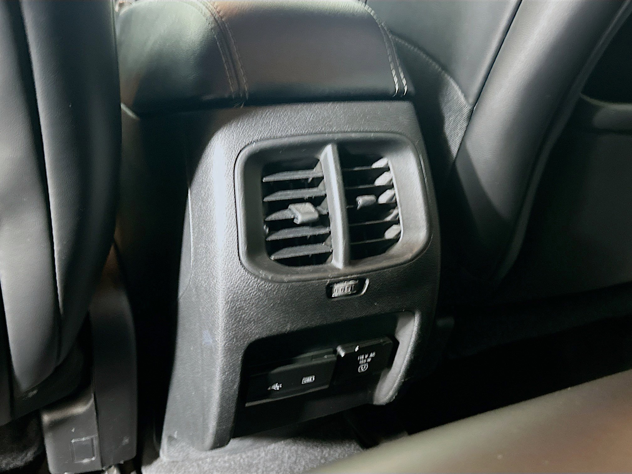 2019 Jeep Cherokee Limited photo 25