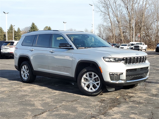 2023 Jeep Grand Cherokee L Limited's photo
