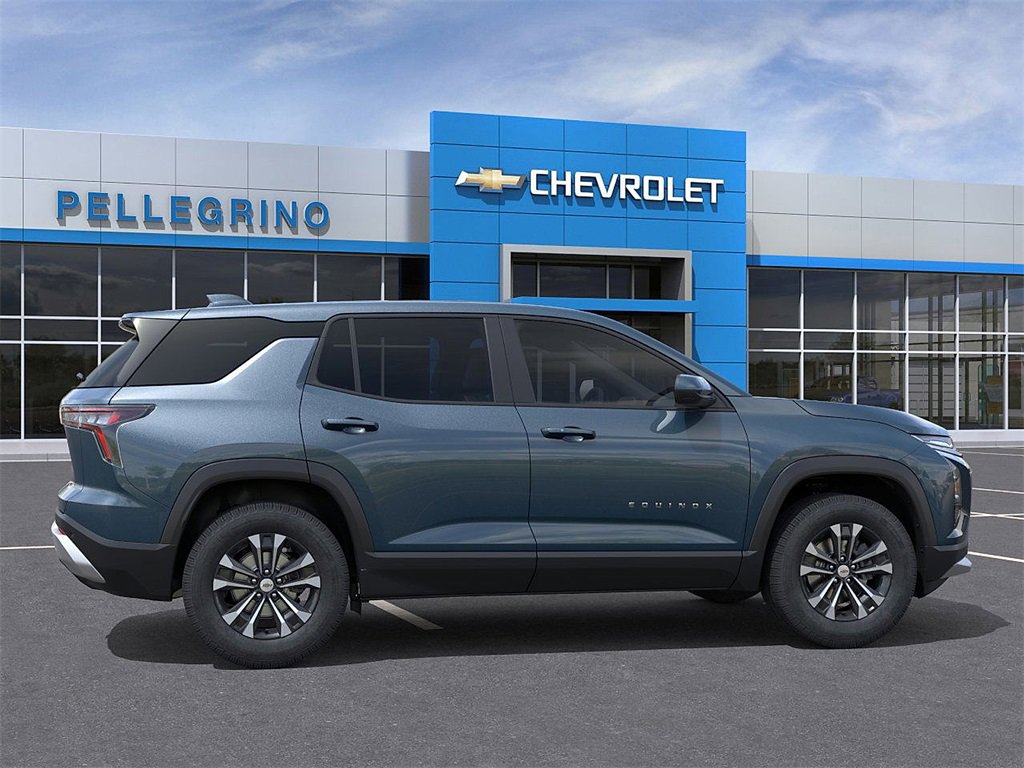 2026 Chevrolet Equinox LT photo 4