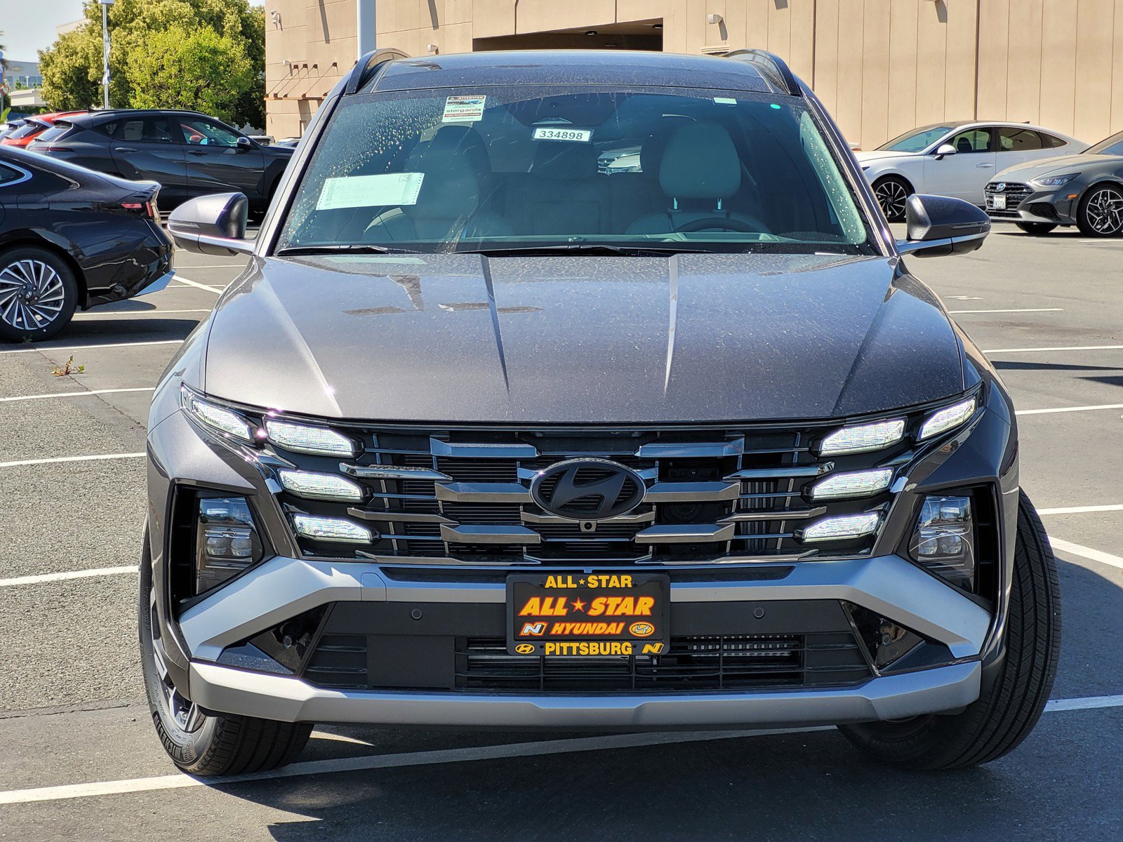 2025 Hyundai Tucson Hybrid Limited photo 2