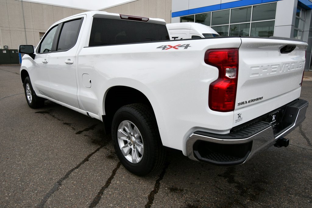 2023 Chevrolet Silverado 1500 LT photo 5