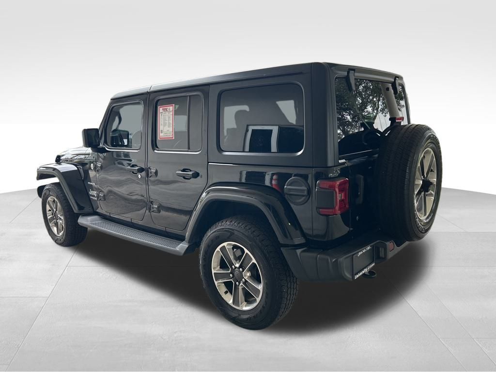 2018 Jeep Wrangler Unlimited Sahara photo 3