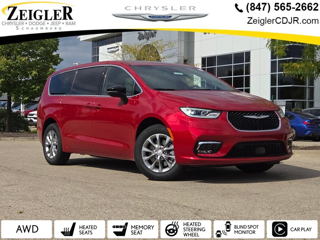 2026 Chrysler Pacifica Select's photo