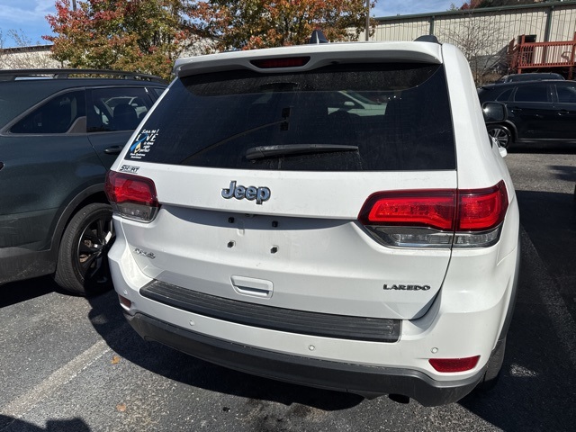 2021 Jeep Grand Cherokee Laredo photo 4