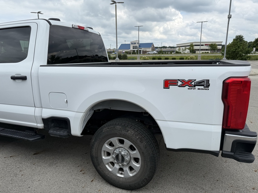 2024 Ford F-250 XLT photo 5