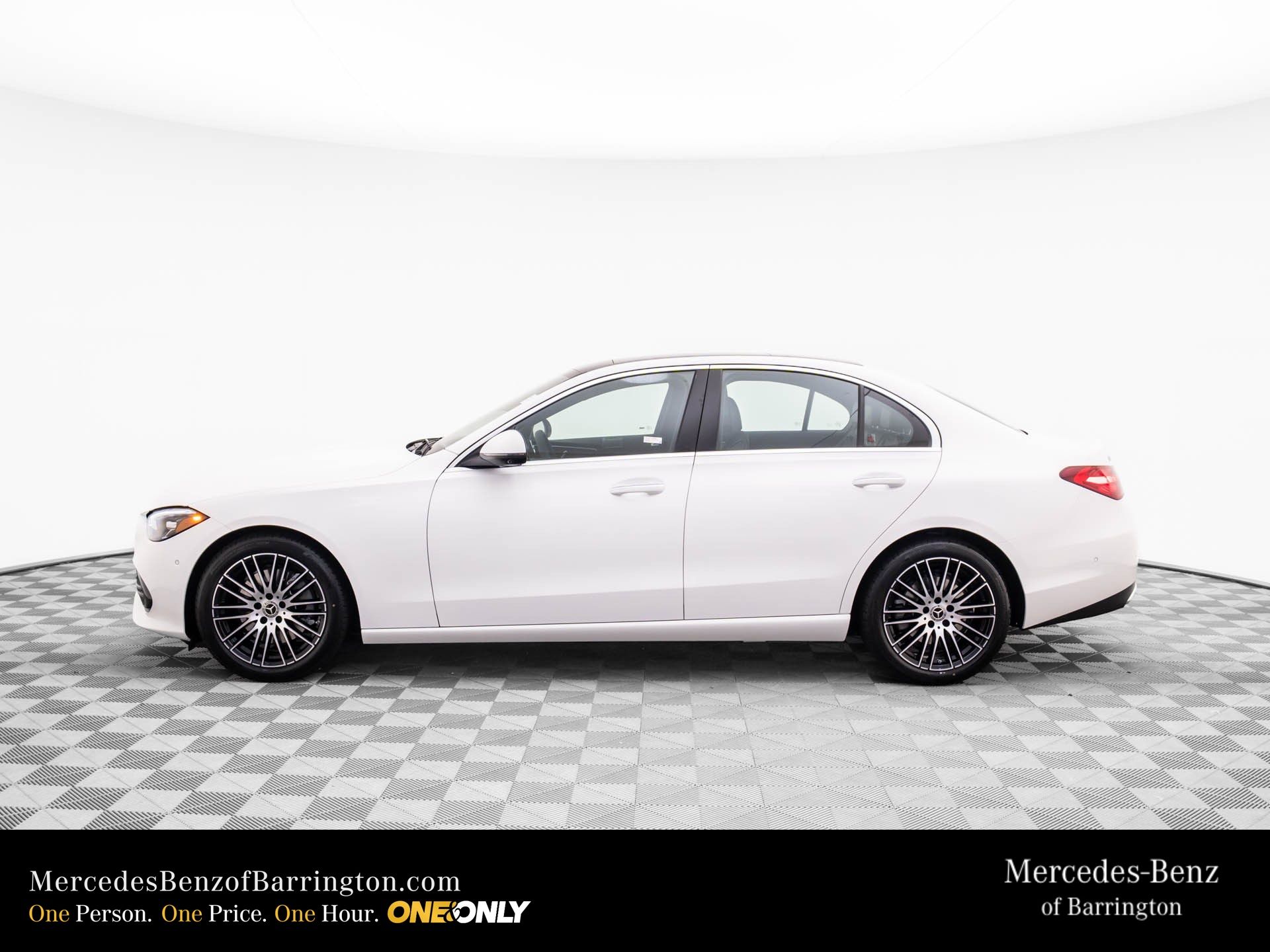 2025 Mercedes Benz C 300 4MATIC photo 2