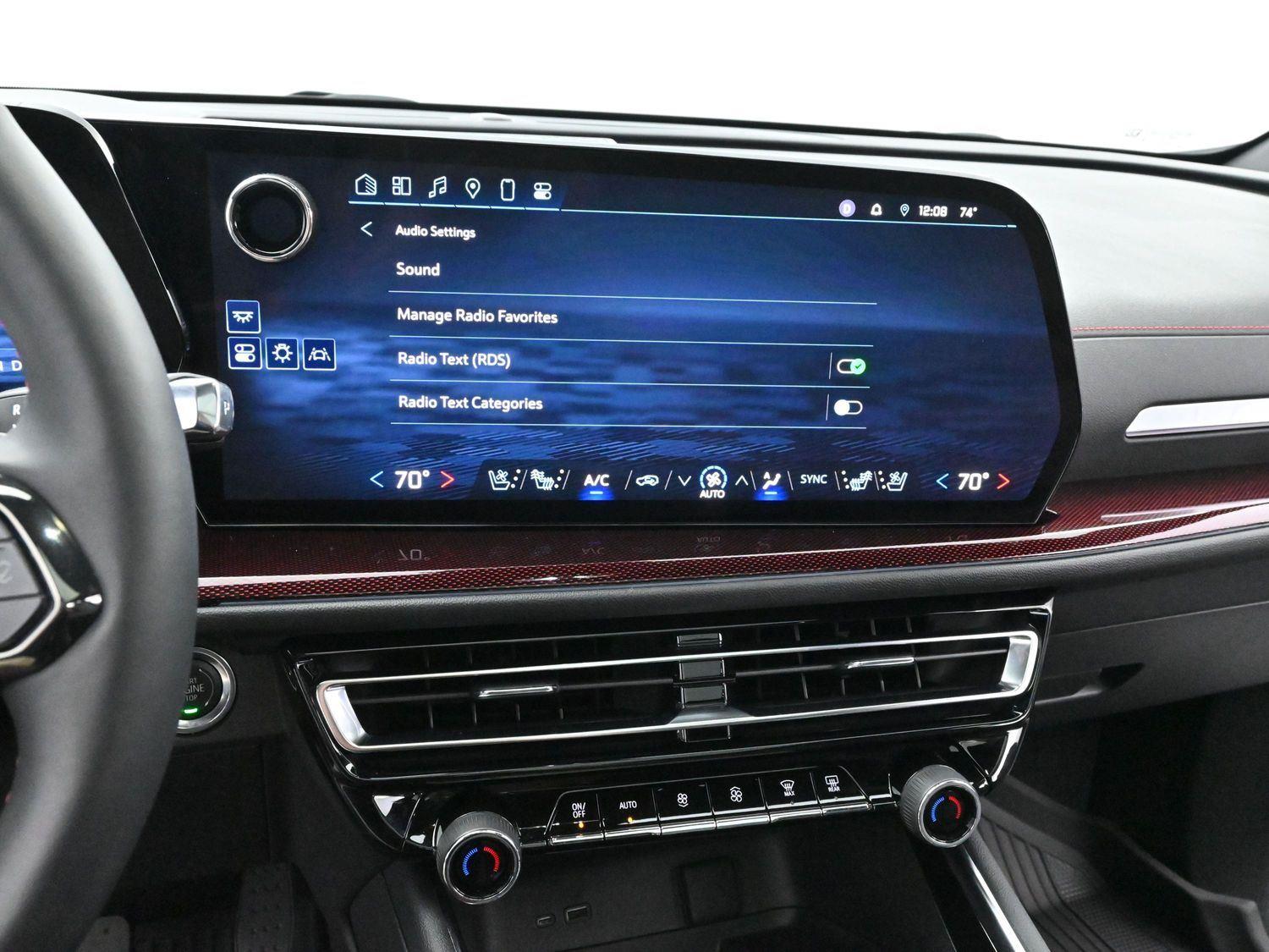 2024 Chevrolet Traverse RS photo 19