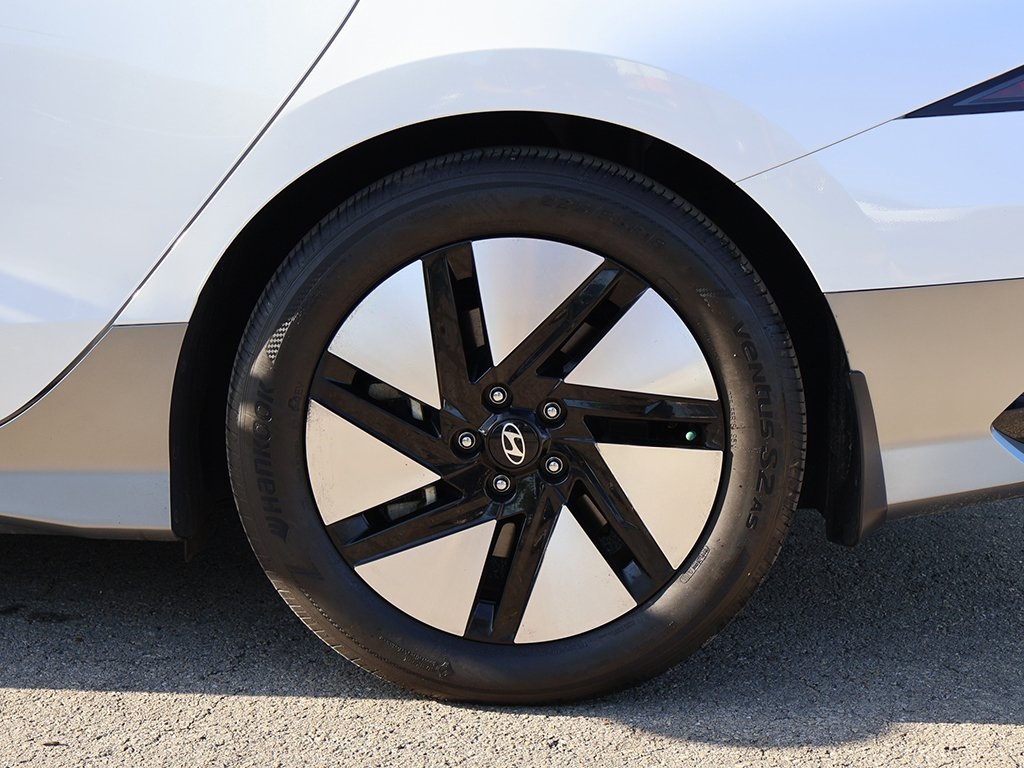 2023 Hyundai Ioniq 6 SE Standard Range photo 22