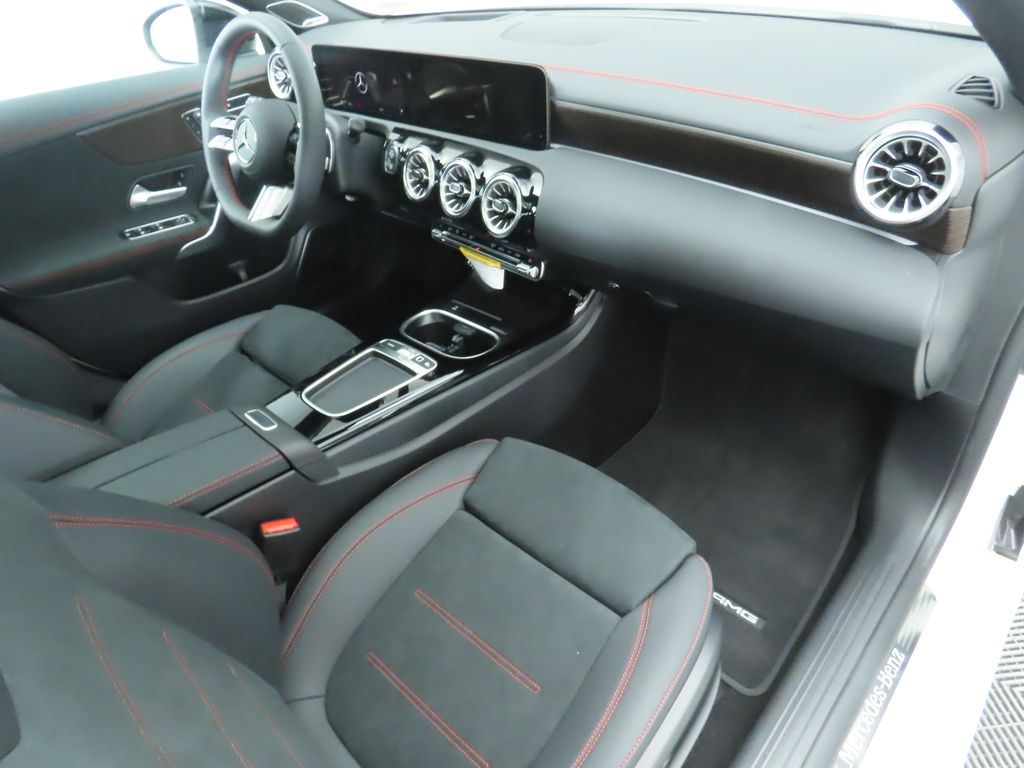 2026 Mercedes Benz CLA 250 4MATIC photo 18