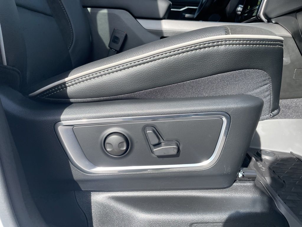 2026 Ram 1500 Laramie photo 35