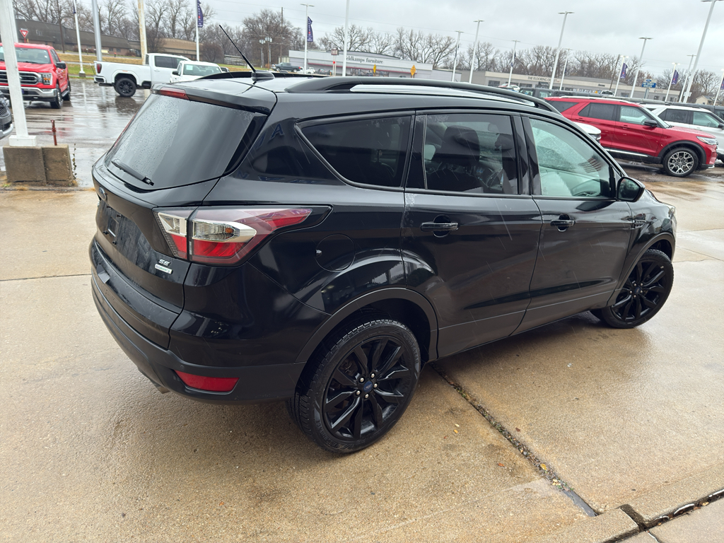 2017 Ford Escape SE photo 4