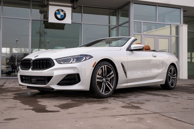 2026 BMW 8 Series 840i's photo