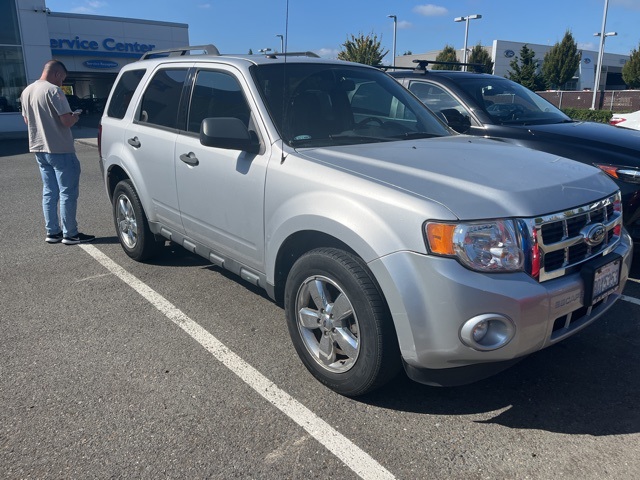 2012 Ford Escape XLT photo 2