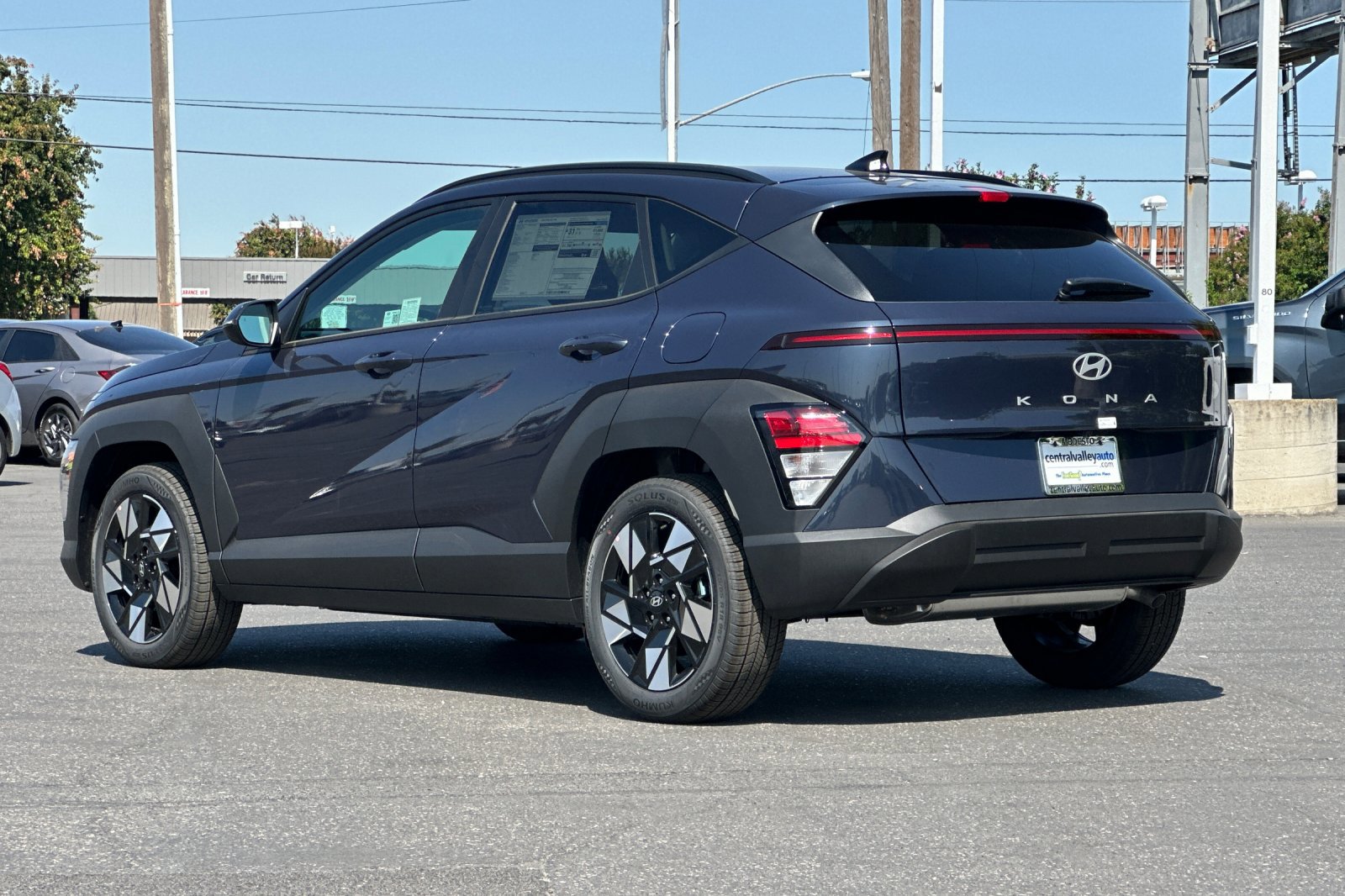 2025 Hyundai Kona SEL photo 4