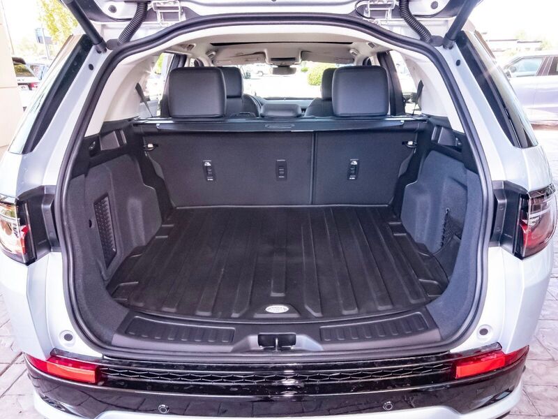 2025 Land Rover Discovery Sport S photo 49
