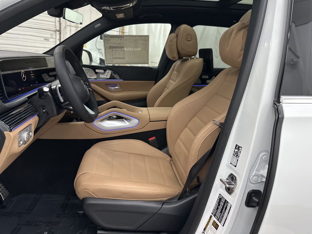 2026 Mercedes Benz GLS 580 4MATIC photo 18