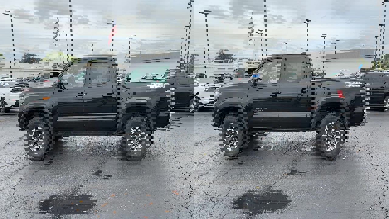 2020 Toyota Tacoma SR5 photo 4