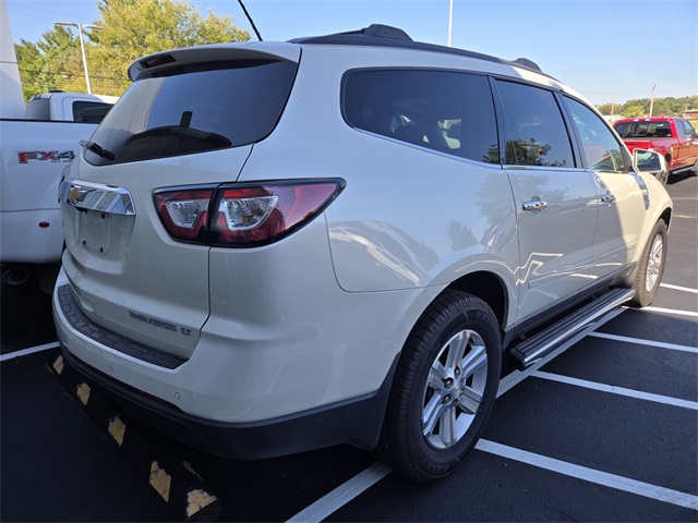 2014 Chevrolet Traverse 1LT photo 4