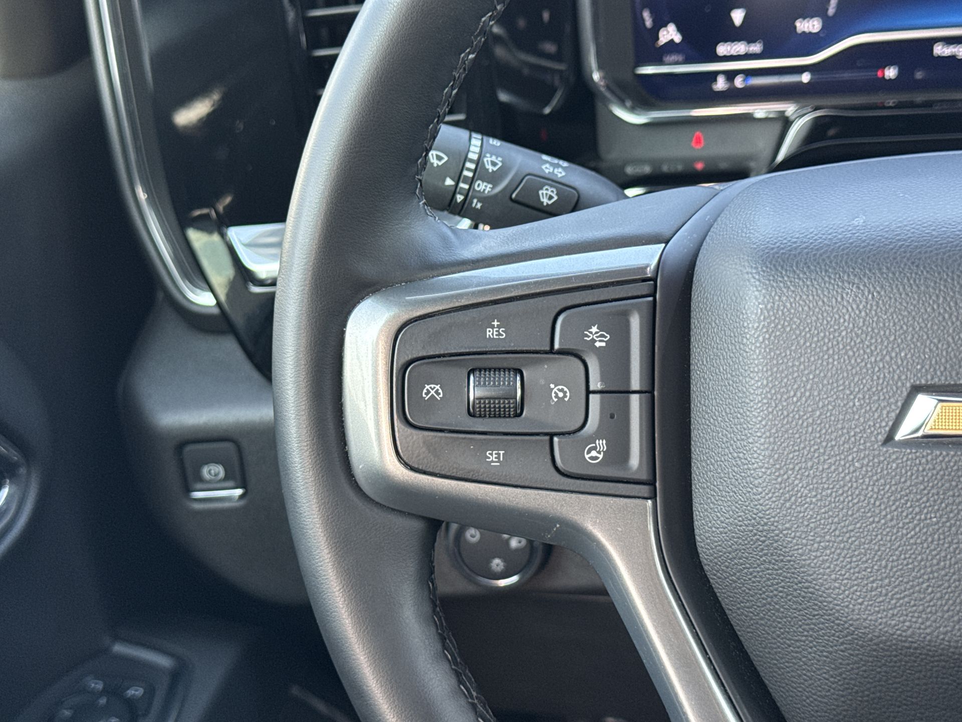 2025 Chevrolet Silverado 1500 LT photo 11