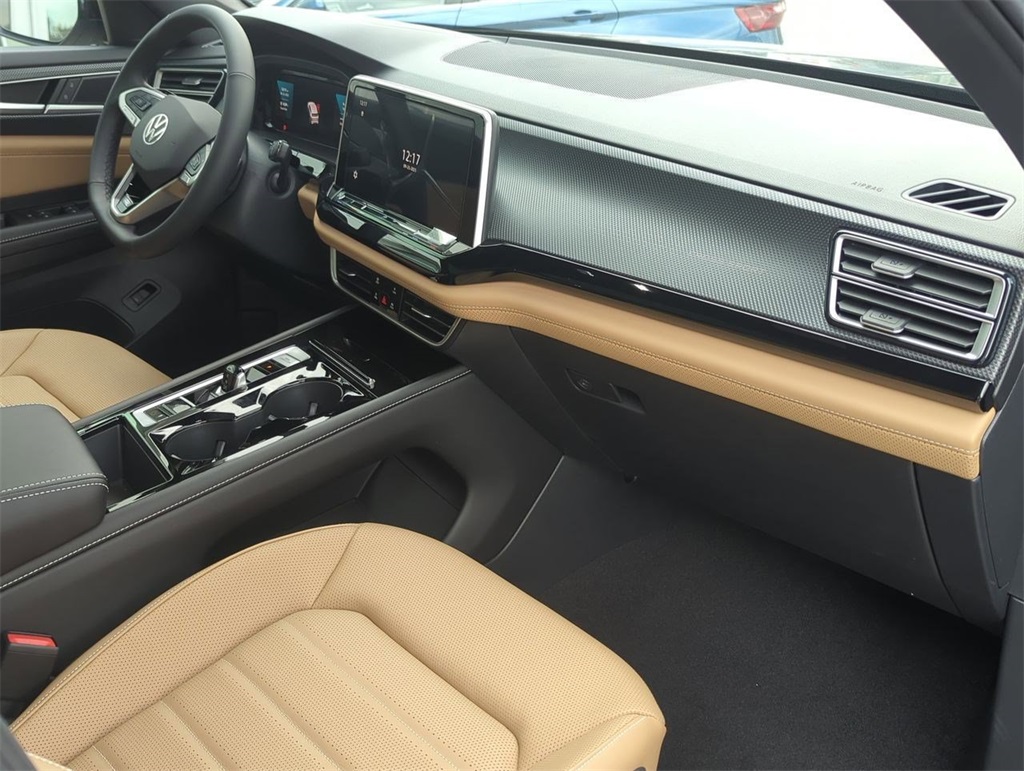 2026 Volkswagen Atlas Cross Sport SEL R-Line photo 20