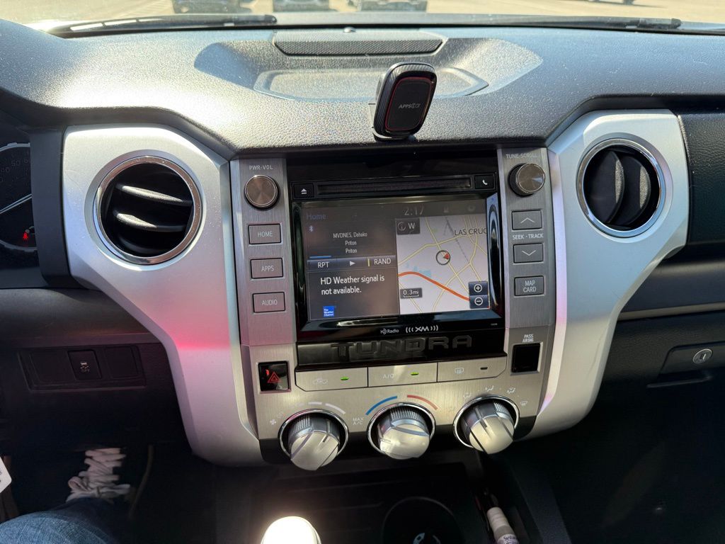 2018 Toyota Tundra SR5 photo 13