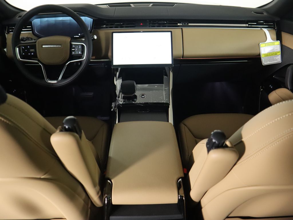 2025 Land Rover Range Rover Sport SE photo 13
