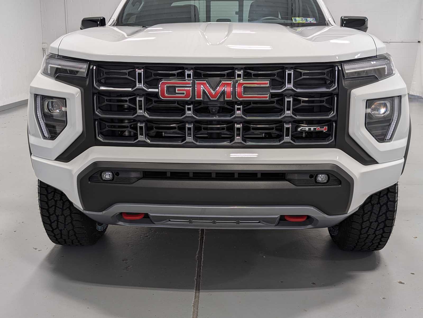 2024 Gmc Canyon AT4 photo 2