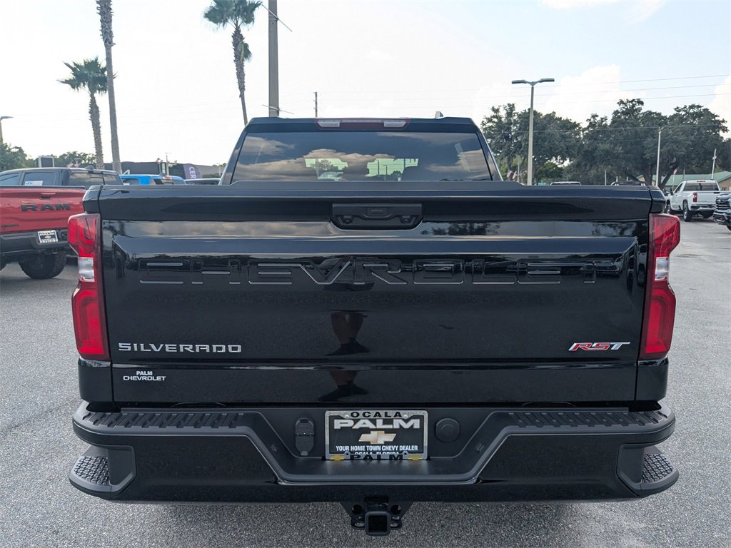 2026 Chevrolet Silverado 1500 RST photo 4