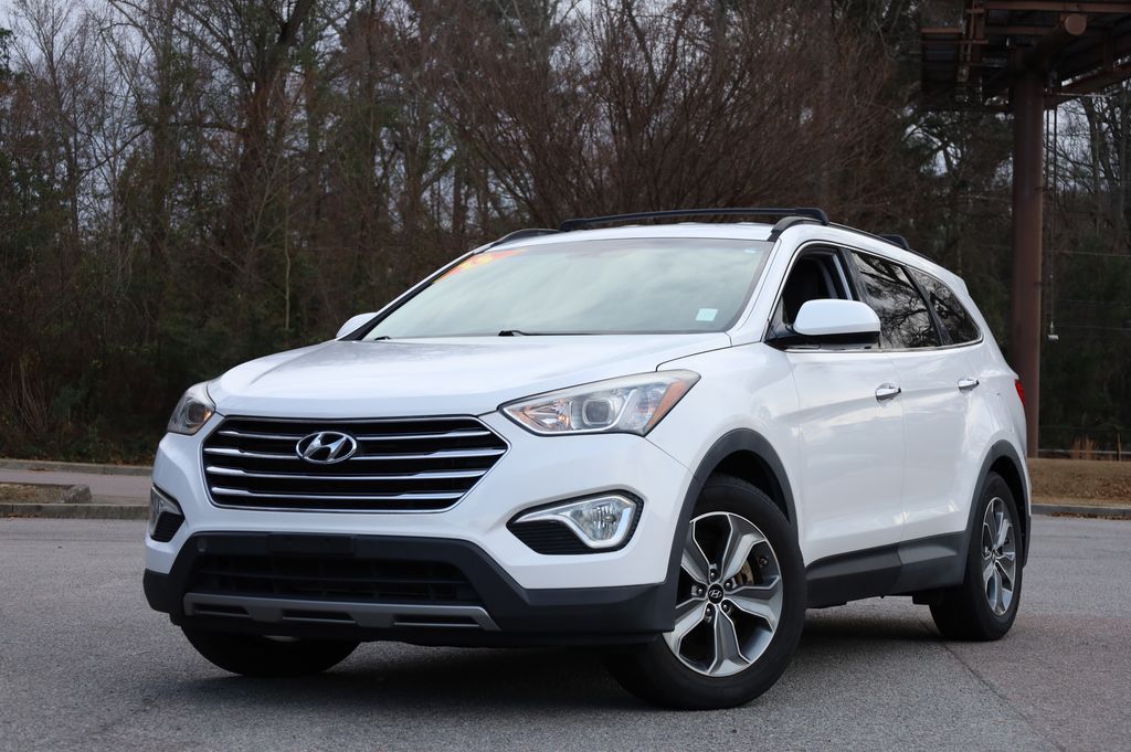 2015 Hyundai Santa Fe GLS's photo
