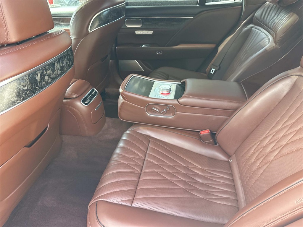 2023 Genesis G90 3.5T E-Supercharger photo 14
