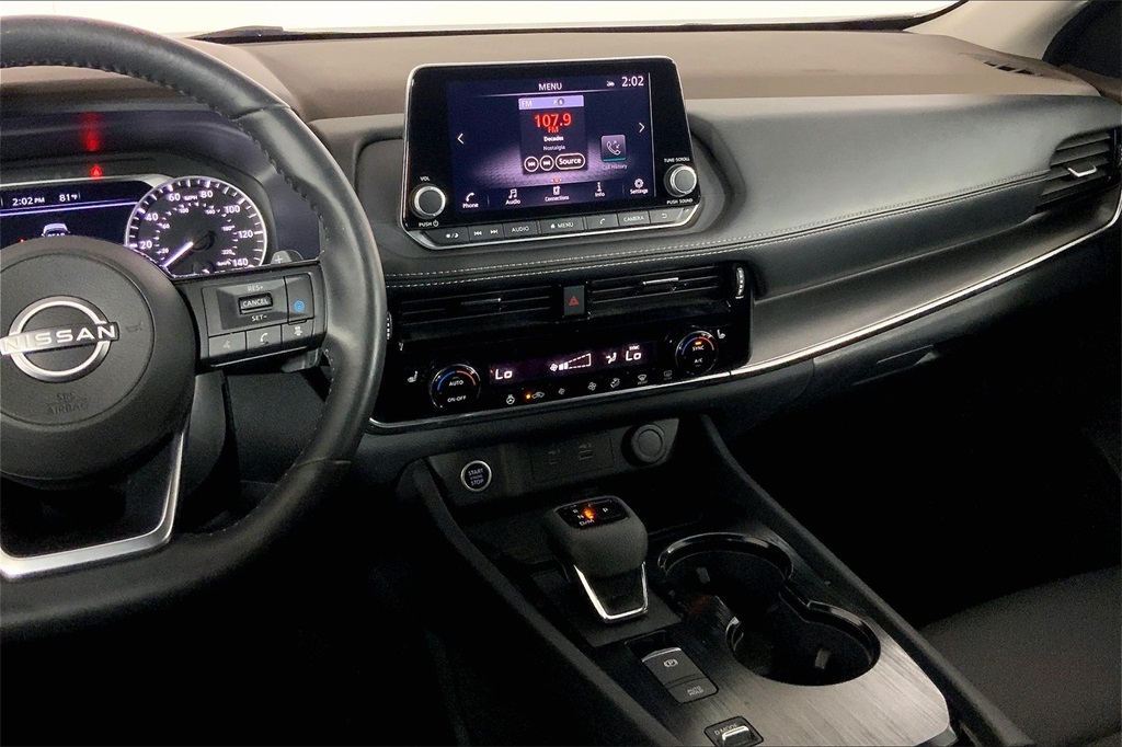 2023 Nissan Rogue SV photo 5