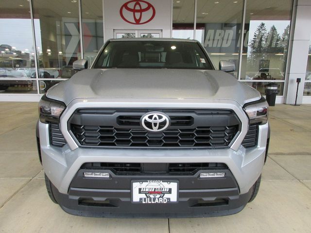 2025 Toyota Tacoma TRD Off-Road photo 4
