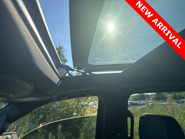 2022 Gmc Yukon XL AT4 photo 17