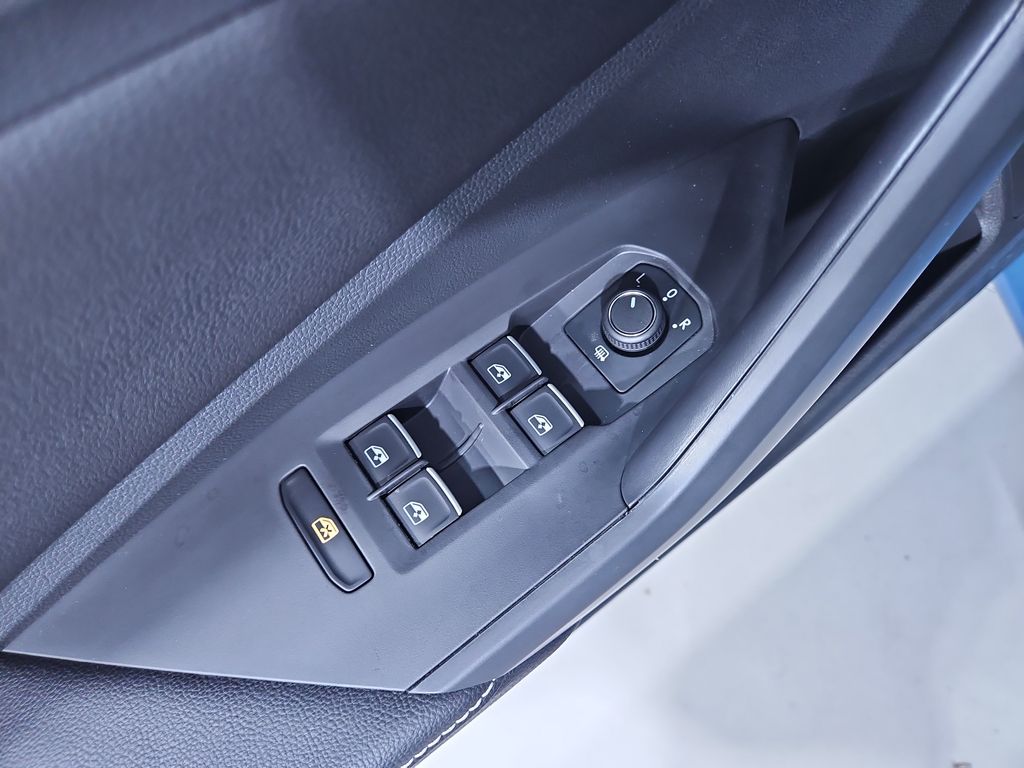 2025 Volkswagen Jetta 1.5T Sport photo 11