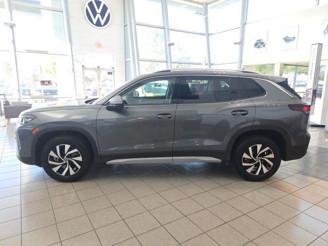 2025 Volkswagen Tiguan S photo 4