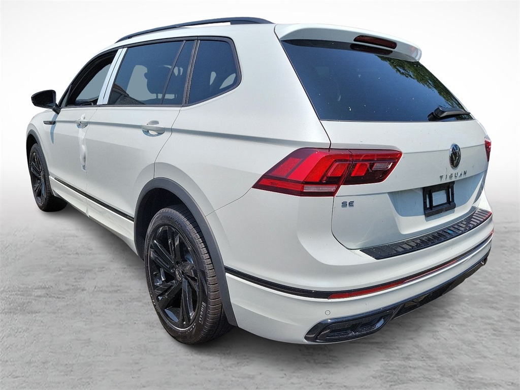 2024 Volkswagen Tiguan SE R-Line Black photo 3