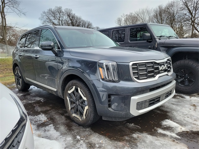 2024 Kia Telluride S's photo