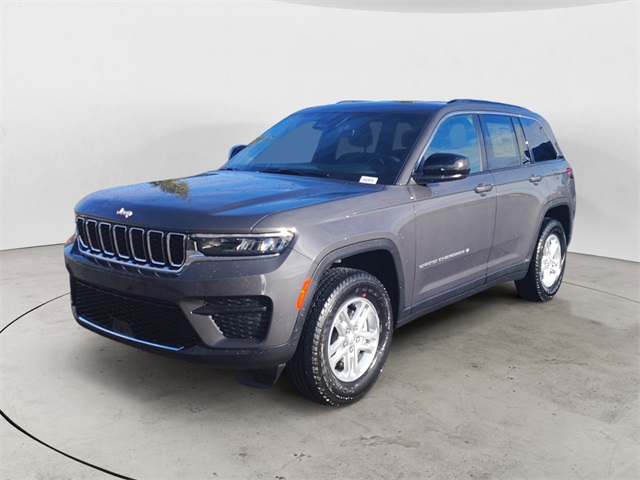 2025 Jeep Grand Cherokee Laredo's photo