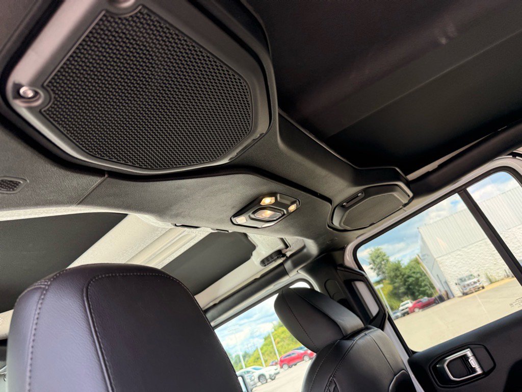 2021 Jeep Gladiator High Altitude photo 11